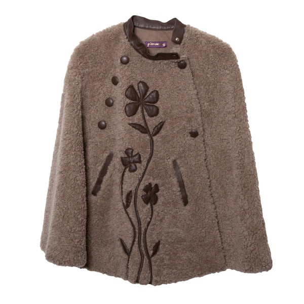 Ola Cape in Faux Shearling
