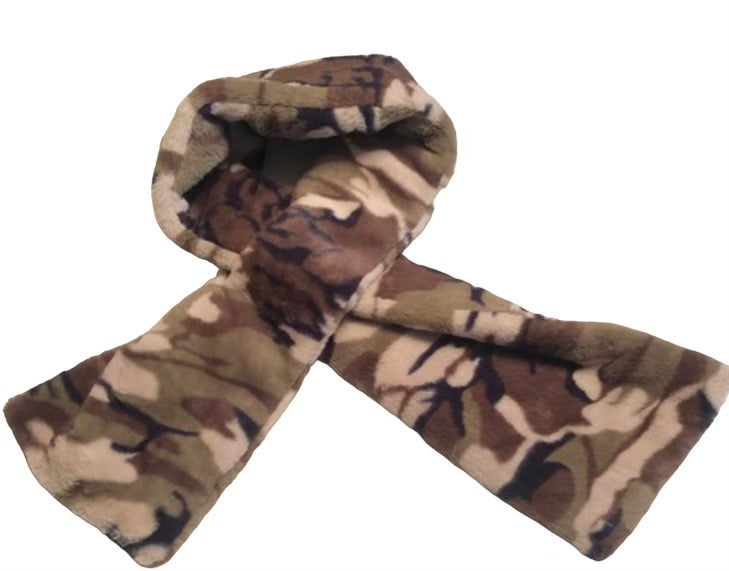 Faux Pull Through Scarf in Camo